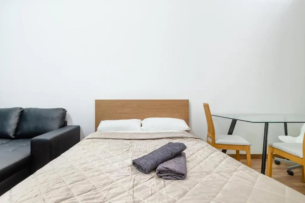 Camp Nou & Fira Business Lofts Aparthotel L'Hospitalet de Llobregat